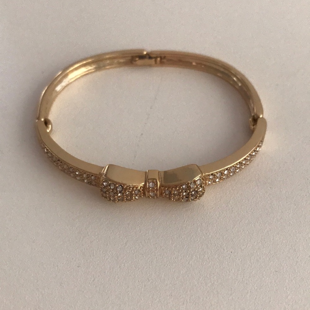 JEWELMINT Gold Bow Rhinestone Bracelet